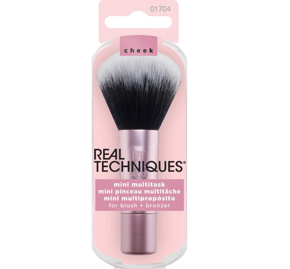 RT 407 mini multitask brush for blush, bronzer and setting powder